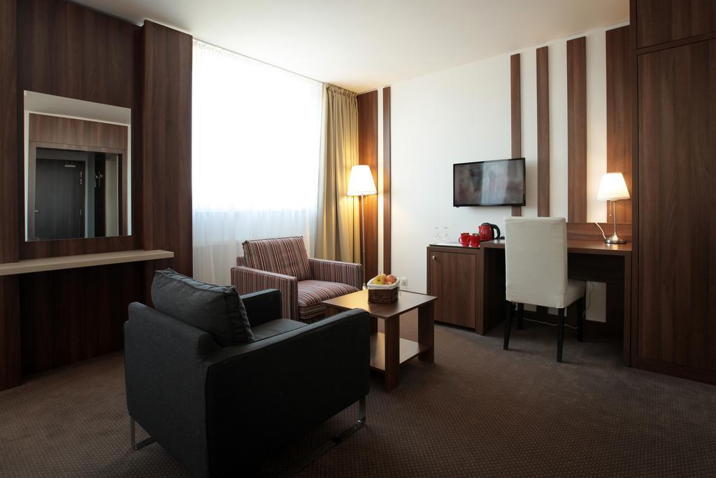 Hotel Metropol Spišská Nová Ves 객실 사진